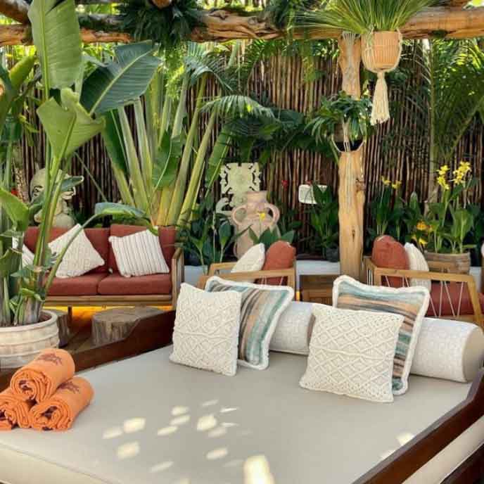 Coya Pool — Marbella